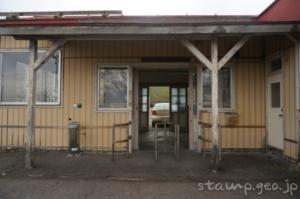 仁山駅(にやまえき) 駅スタンプなし 無人駅 木造駅舎 函館本線(砂原支線) 駅番号H69
