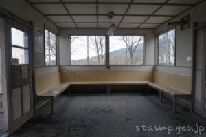 仁山駅(にやまえき) 駅スタンプなし 無人駅 木造駅舎 函館本線(砂原支線) 駅番号H69